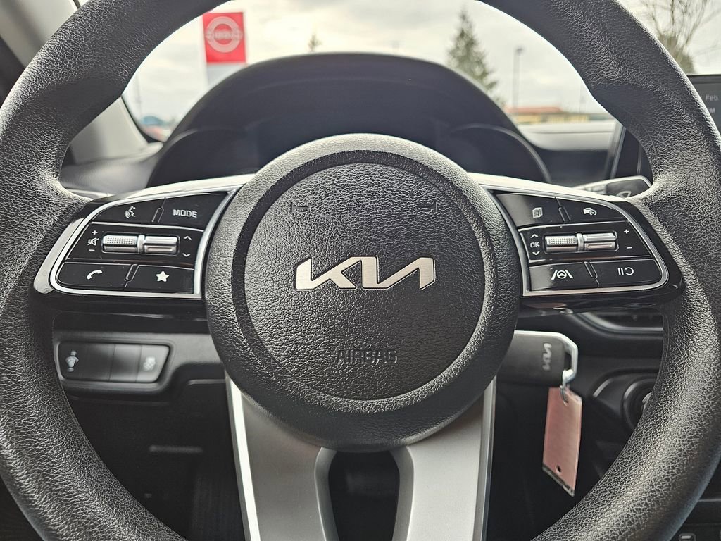 Used 2024 Kia Forte LXS image 15