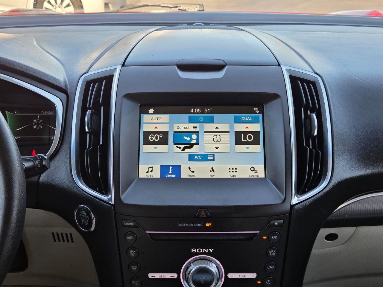 Used 2018 Ford Edge Titanium w/ Equipment Group 301A image 24