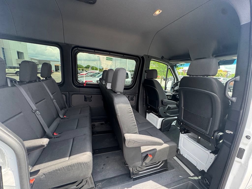 Used 2025 Mercedes-Benz Sprinter 2500 image 11
