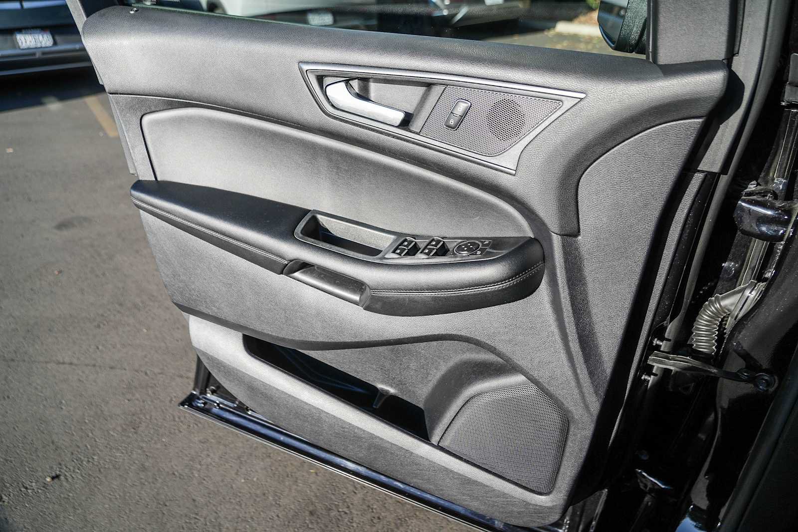 Used 2020 Ford Edge SE w/ Cargo Accessory Package AWD/4WD image 22