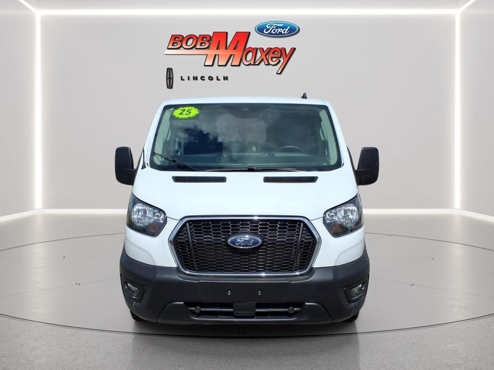 Used 2025 Ford Transit 250 Low Roof w/ Exterior Upgrade Package RWD image 2