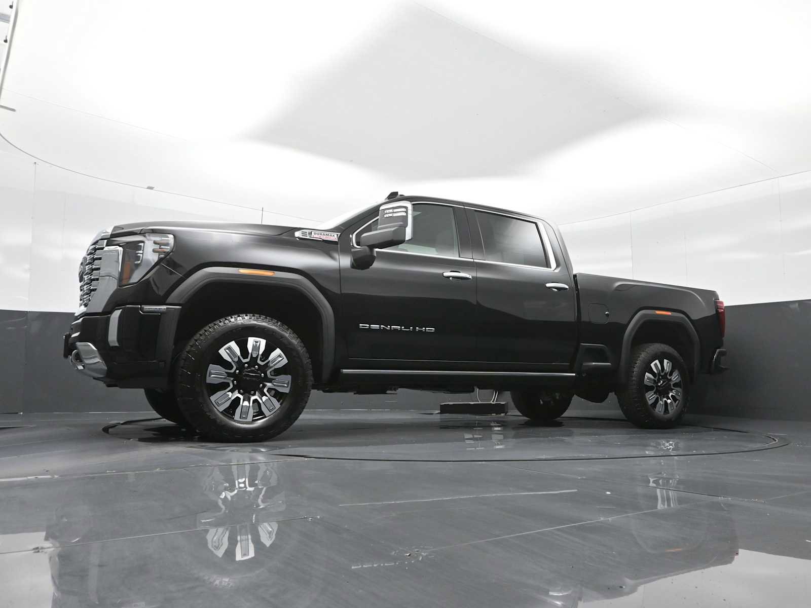 New 2025 GMC Sierra 2500 Denali w/ Technology Package image 21