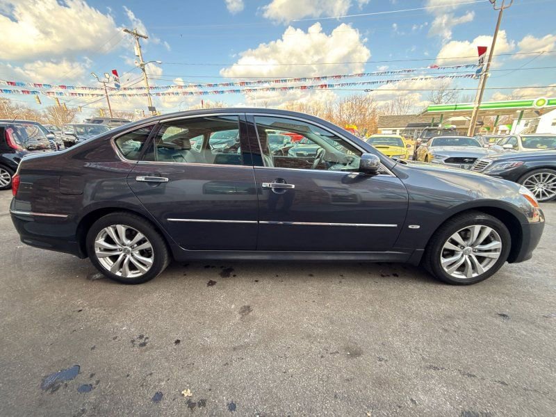Used 2008 INFINITI M35 x w/ Technology Pkg image 4