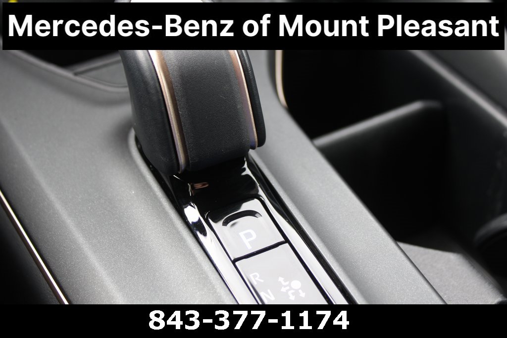 Used 2023 Toyota Crown Limited image 35