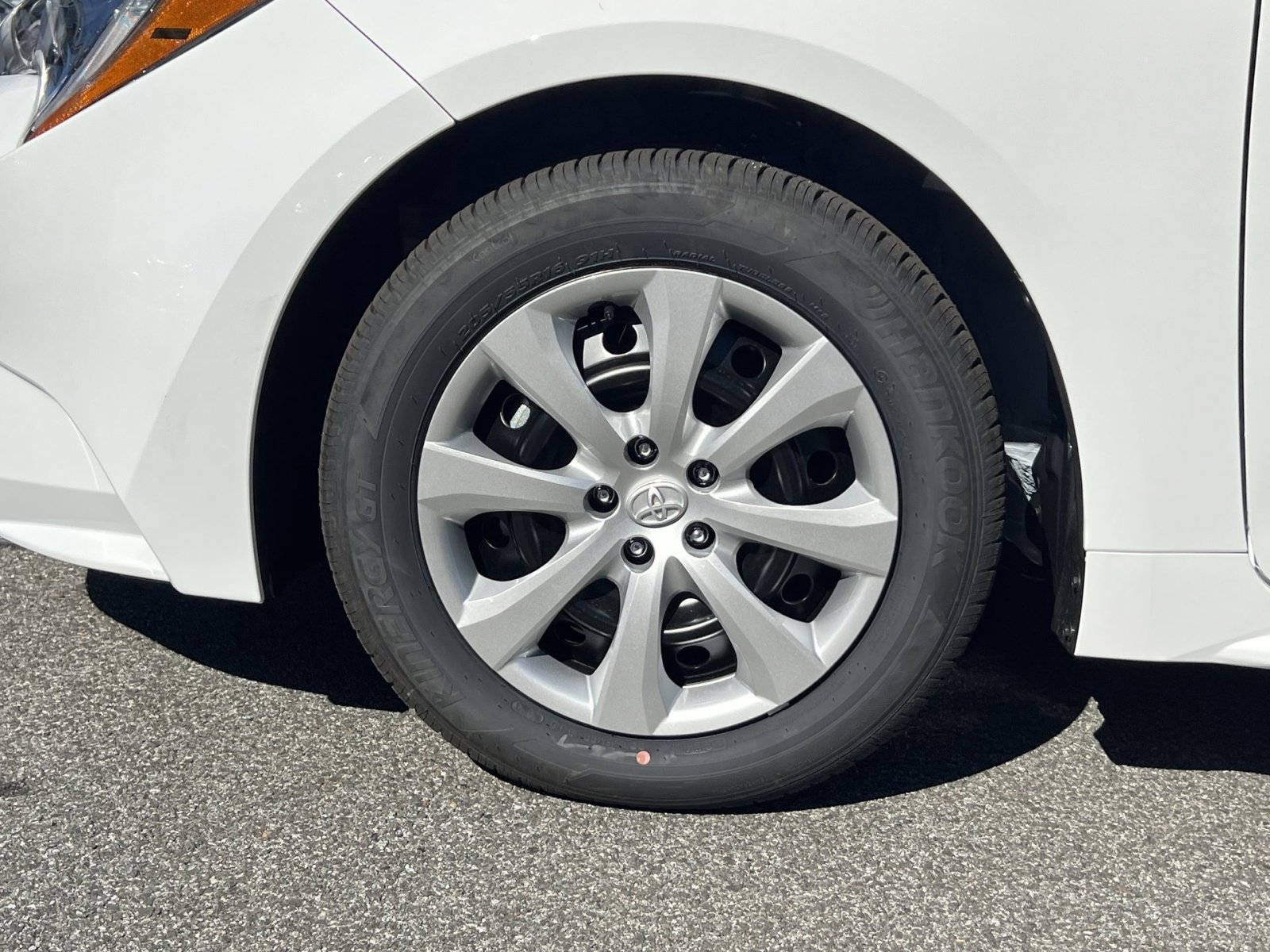 New 2026 Toyota Corolla LE image 5