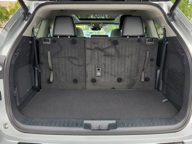 Used 2022 Toyota Highlander Platinum AWD/4WD image 6