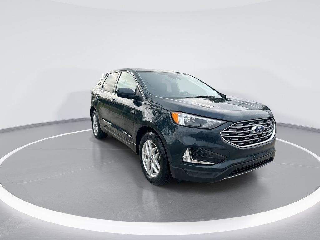 Used 2022 Ford Edge SEL w/ Convenience Package AWD/4WD image 2
