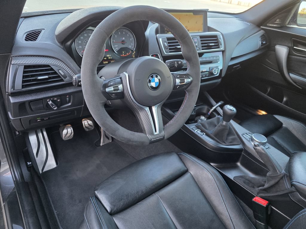 Used 2017 BMW M2 RWD image 21