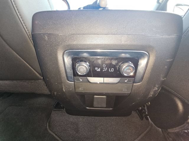 Used 2025 Chevrolet Tahoe Premier AWD/4WD image 23