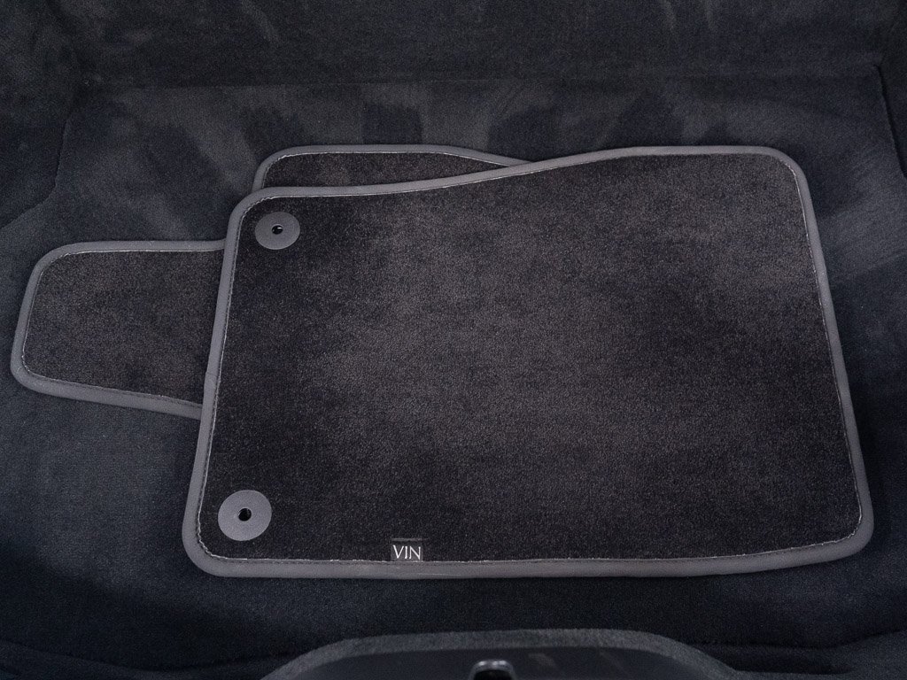 Used 2021 Aston Martin V8 Vantage Roadster image 44