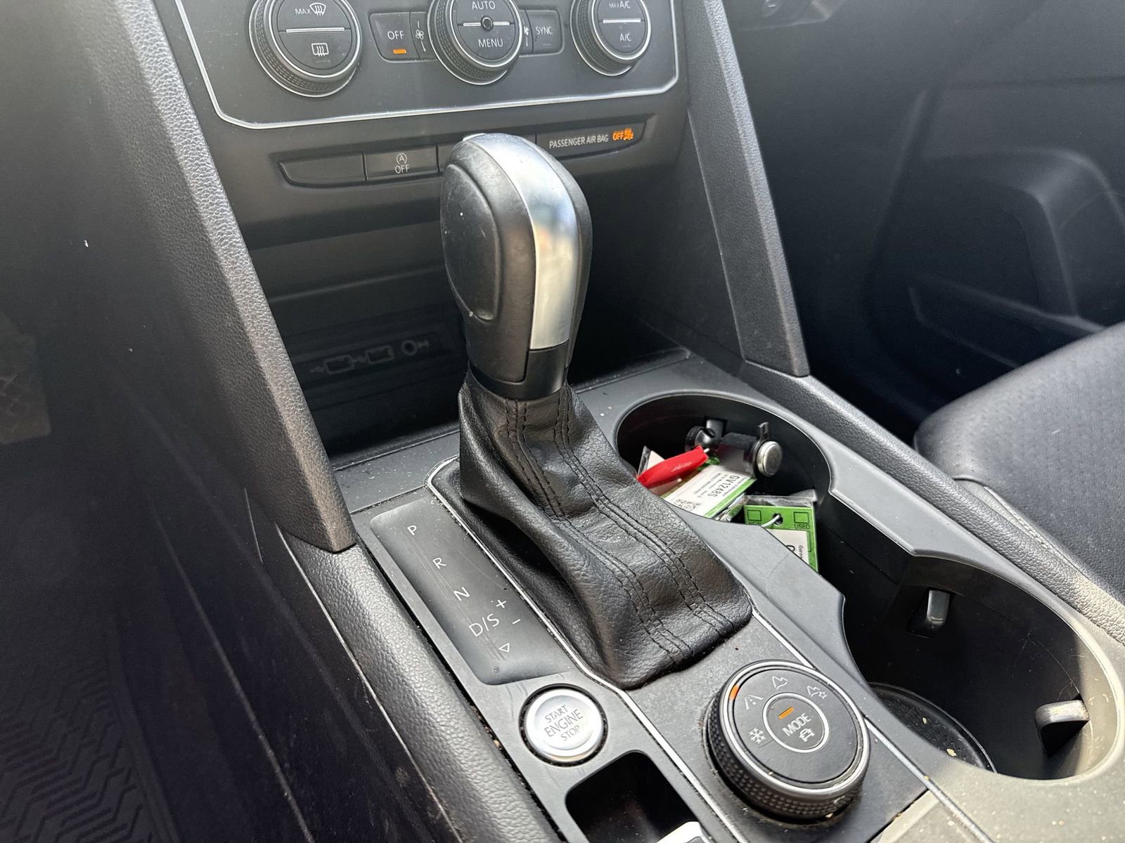 Used 2020 Volkswagen Atlas Cross Sport SE w/ Panoramic Sunroof Package image 20