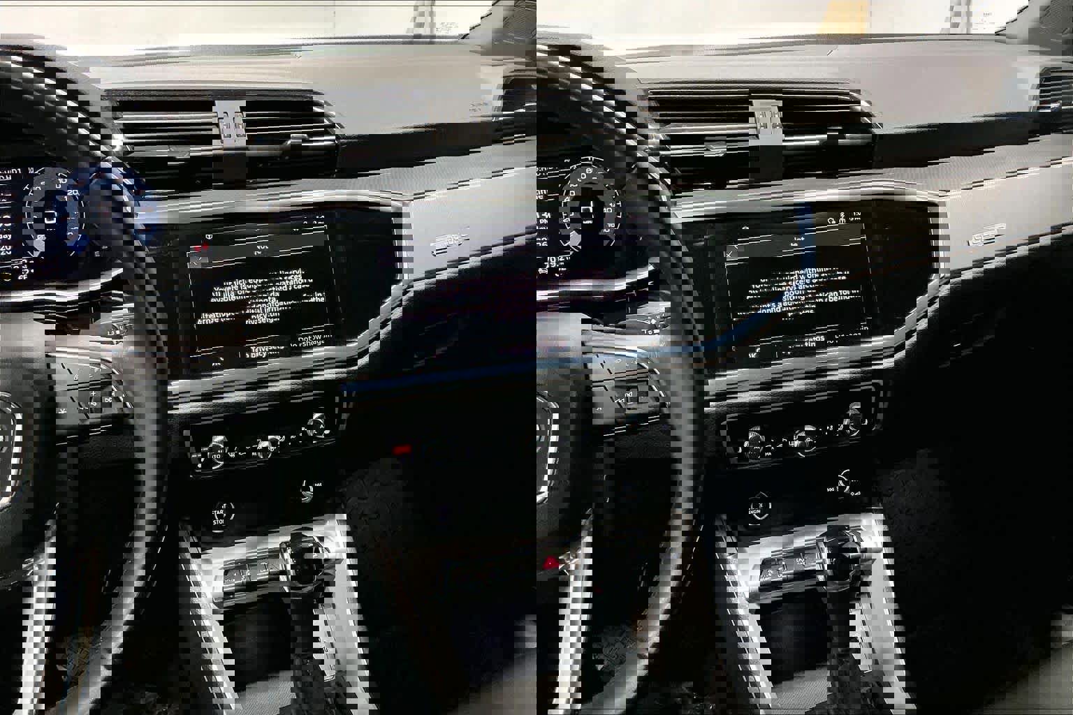 Used 2023 Audi Q3 2.0T Premium w/ Convenience Package image 9