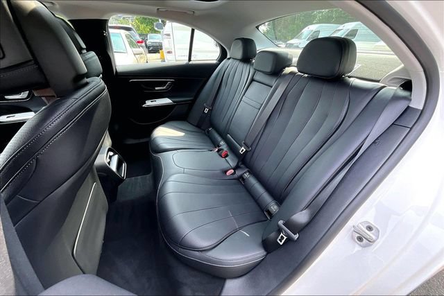 Certified 2025 Mercedes-Benz E 350 4MATIC Sedan image 17