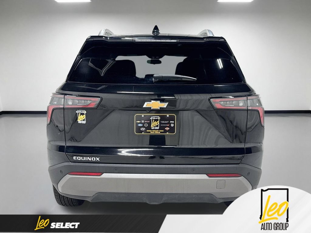 Used 2025 Chevrolet Equinox LT w/ Convenience Package II FWD image 9