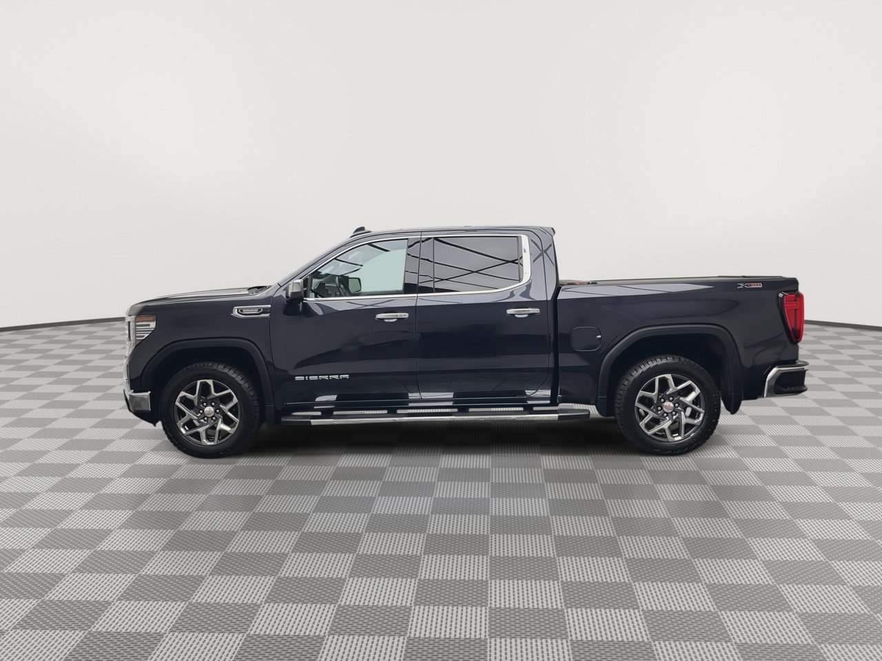 Certified 2022 GMC Sierra 1500 SLT w/ SLT Premium Plus Package AWD/4WD image 44