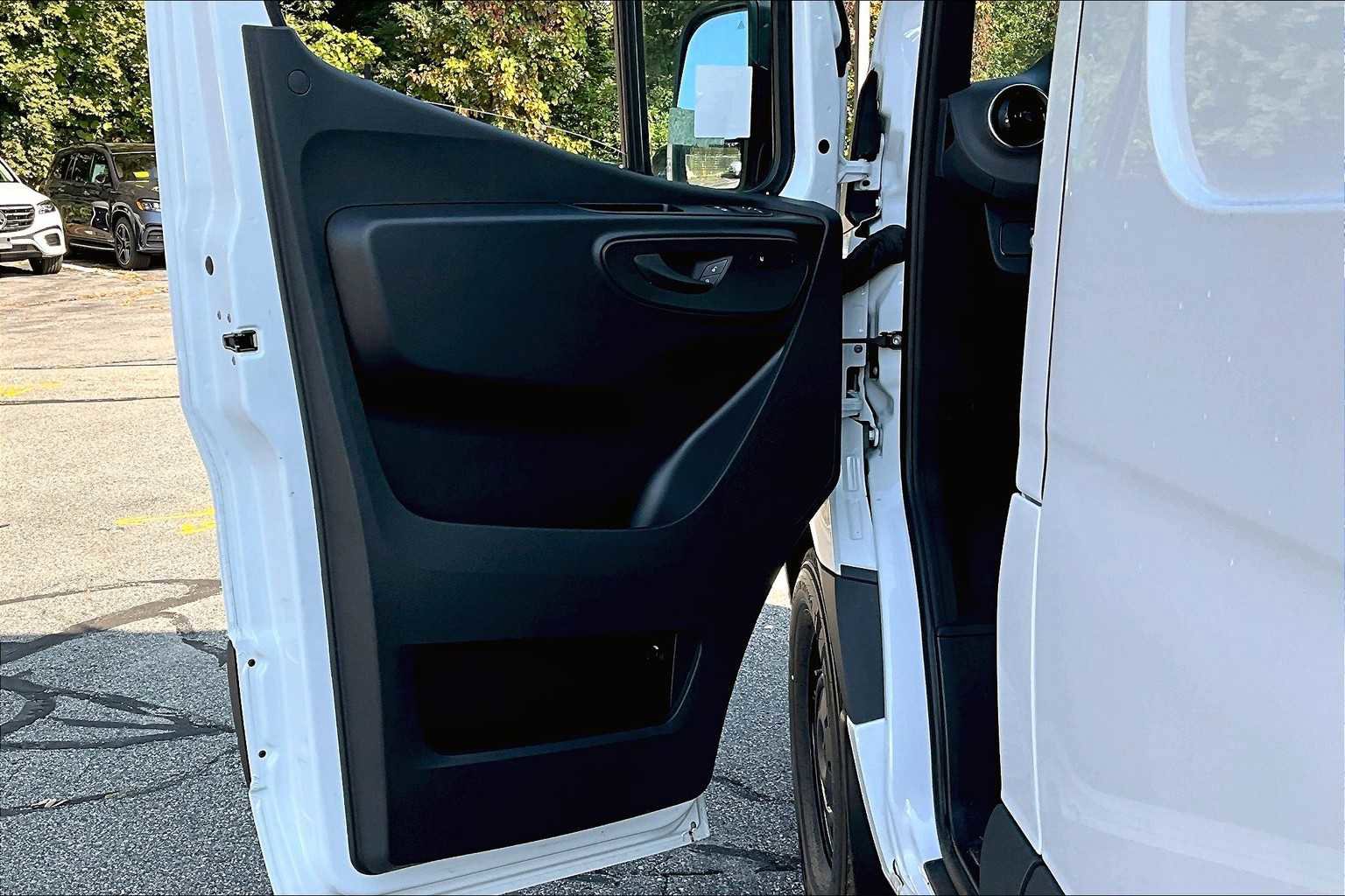 New 2025 Mercedes-Benz Sprinter 2500 image 11