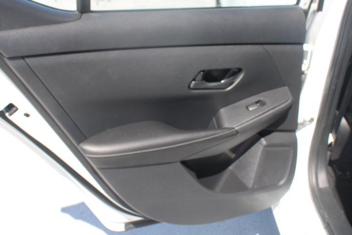 Used 2025 Nissan Sentra SV FWD image 12