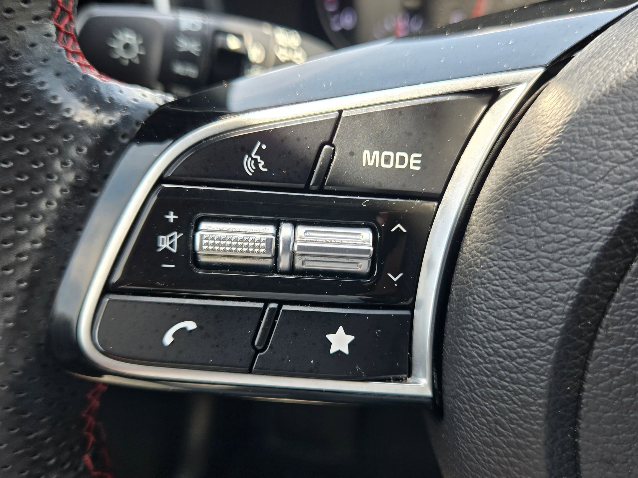 Used 2024 Kia Forte GT FWD image 25
