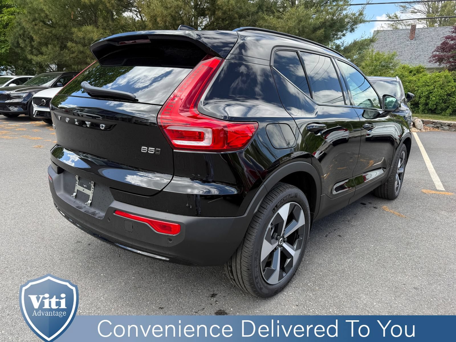 New 2026 Volvo XC40 B5 Core w/ Protection Package Premier AWD/4WD image 8