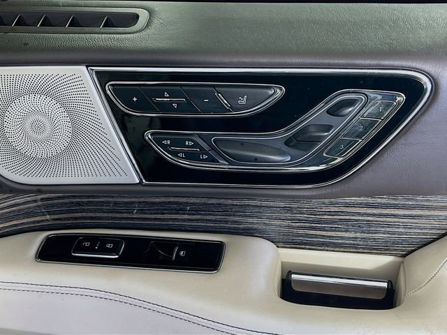 Used 2020 Lincoln Navigator Black Label w/ Cargo Convenience Package image 31
