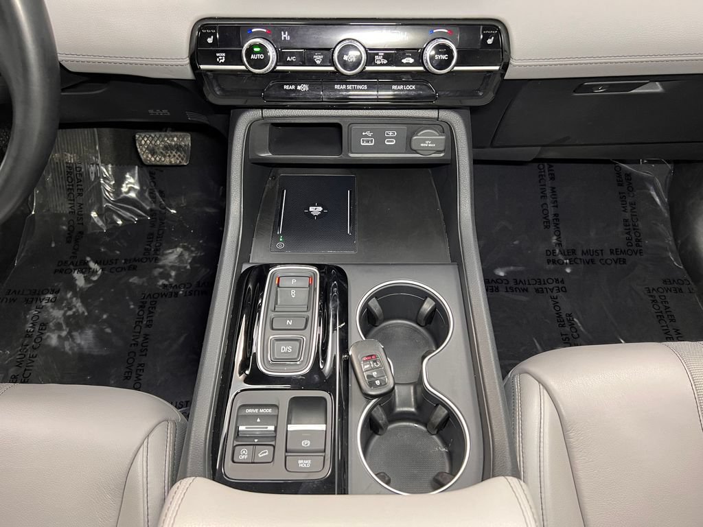 Used 2023 Honda Pilot Touring image 17