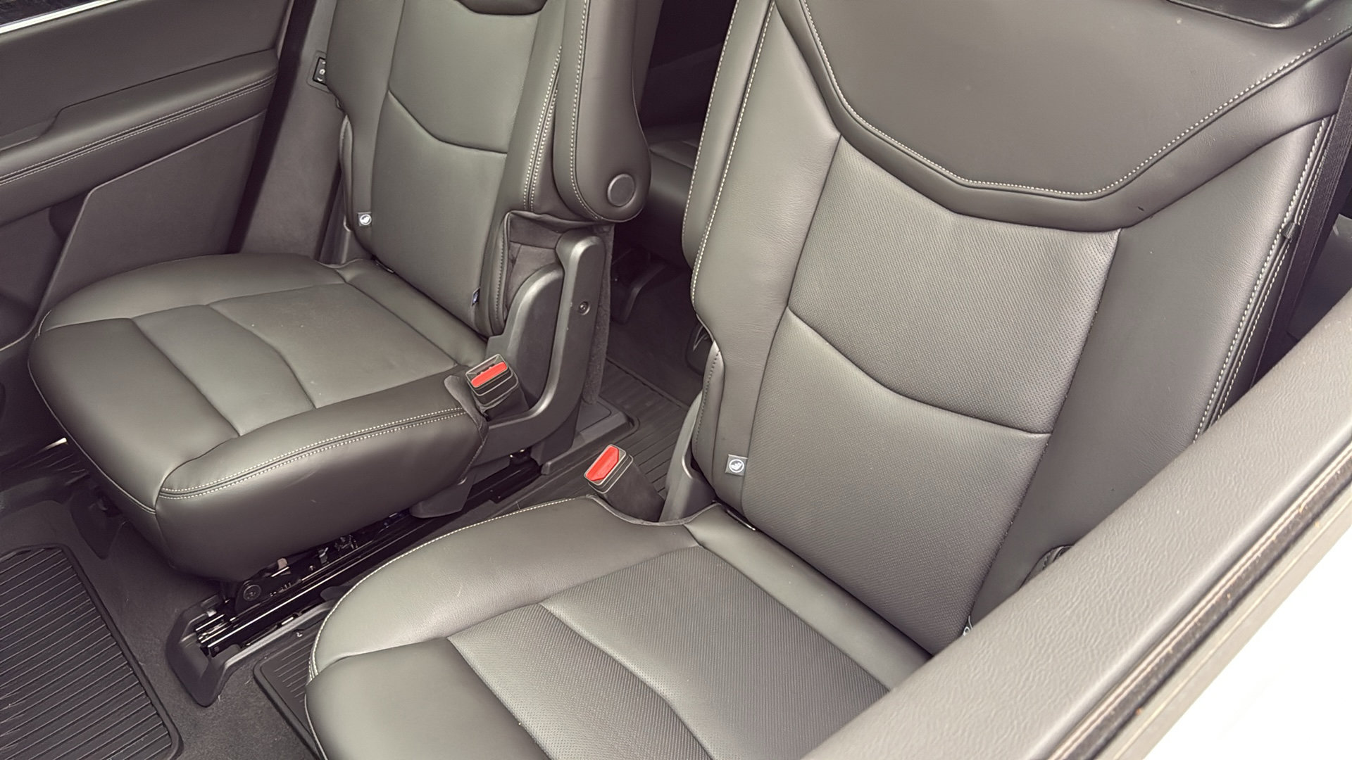 New 2025 Cadillac XT6 Premium Luxury image 30