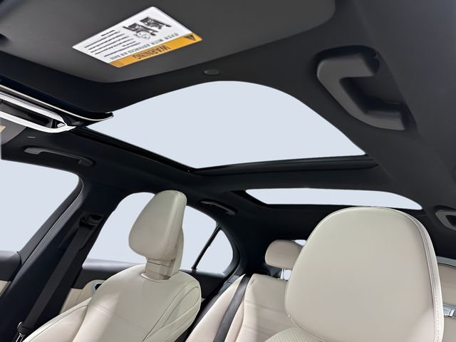 Used 2025 Mercedes-Benz C 300 4MATIC Sedan image 21
