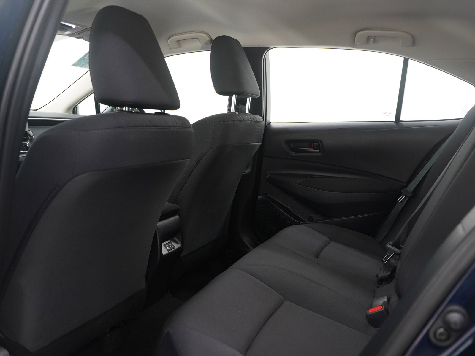 Used 2026 Toyota Corolla LE w/ LE Premium Package FWD image 17