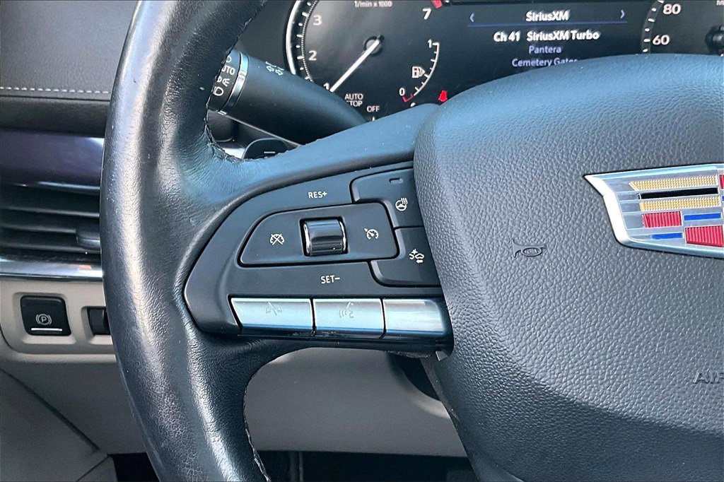 Used 2023 Cadillac XT4 Luxury w/ Cold Weather Package image 20