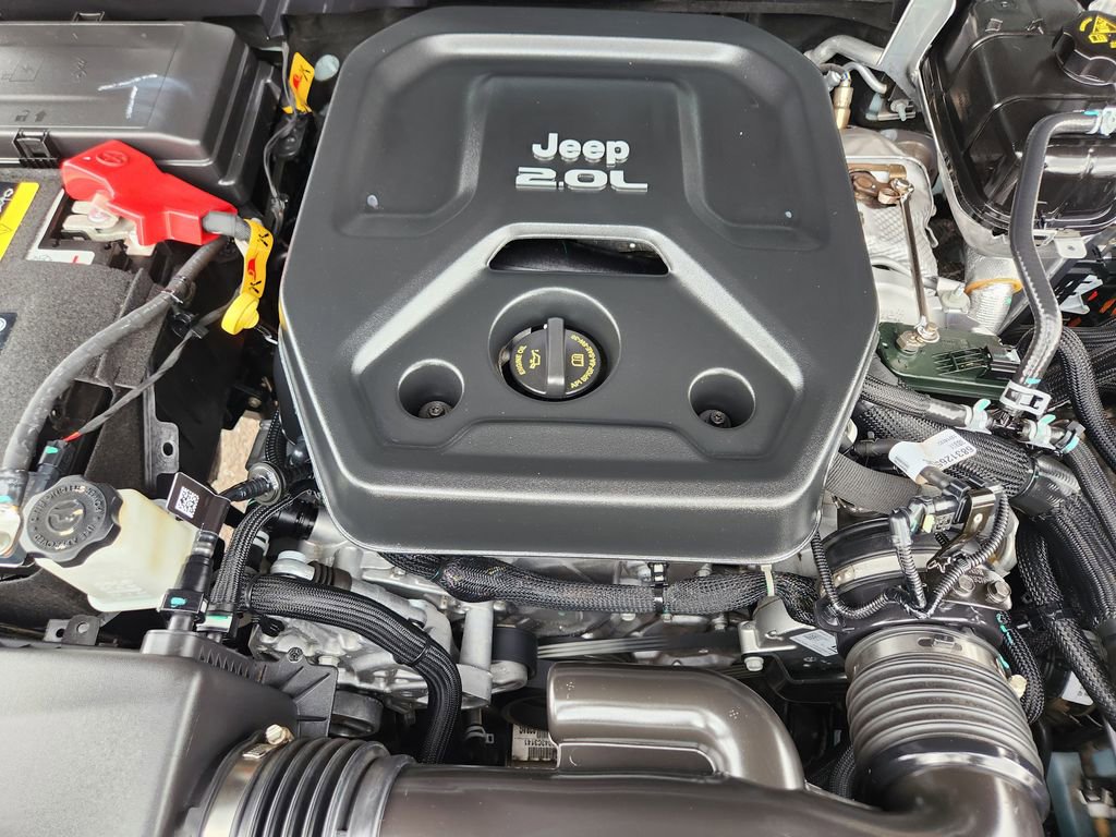 Used 2023 Jeep Wrangler Unlimited Sahara w/ Cold Weather Group AWD/4WD image 20