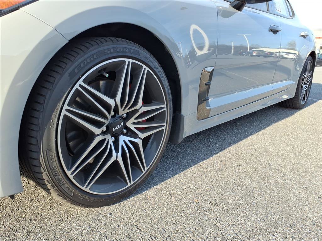 Used 2022 Kia Stinger GT1 image 9