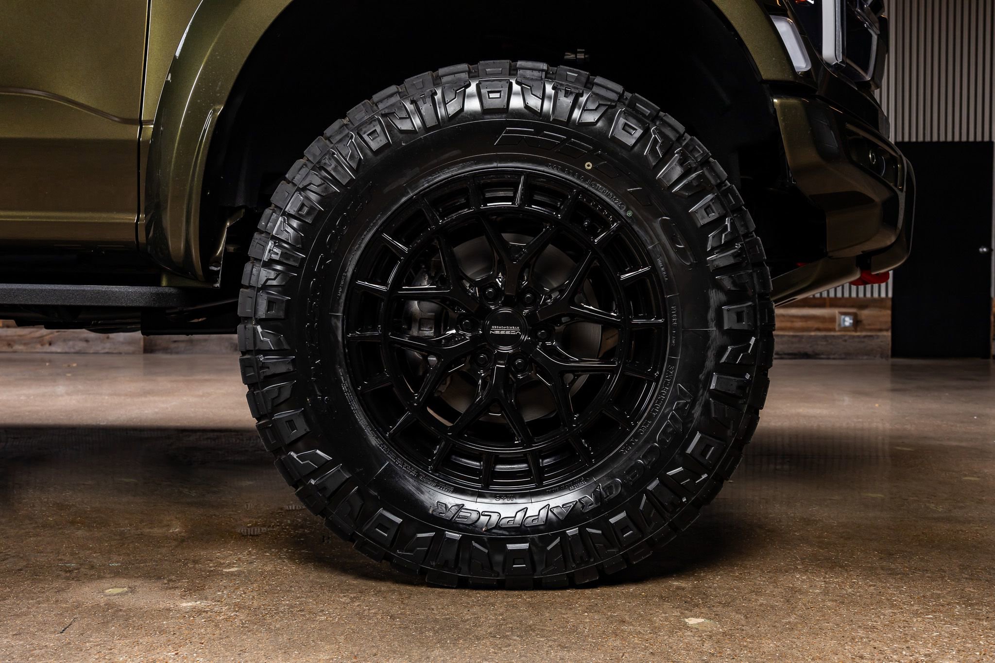 Used 2025 Ford F150 Raptor w/ Equipment Group 803A Raptor R image 12