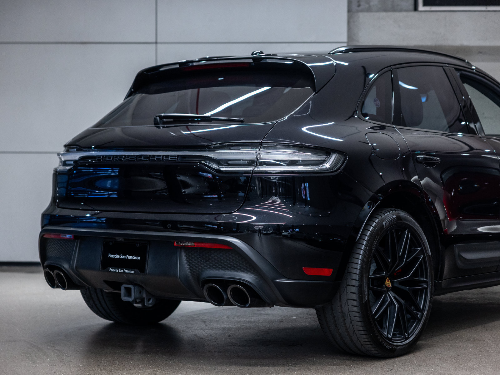 Certified 2024 Porsche Macan GTS AWD/4WD image 26