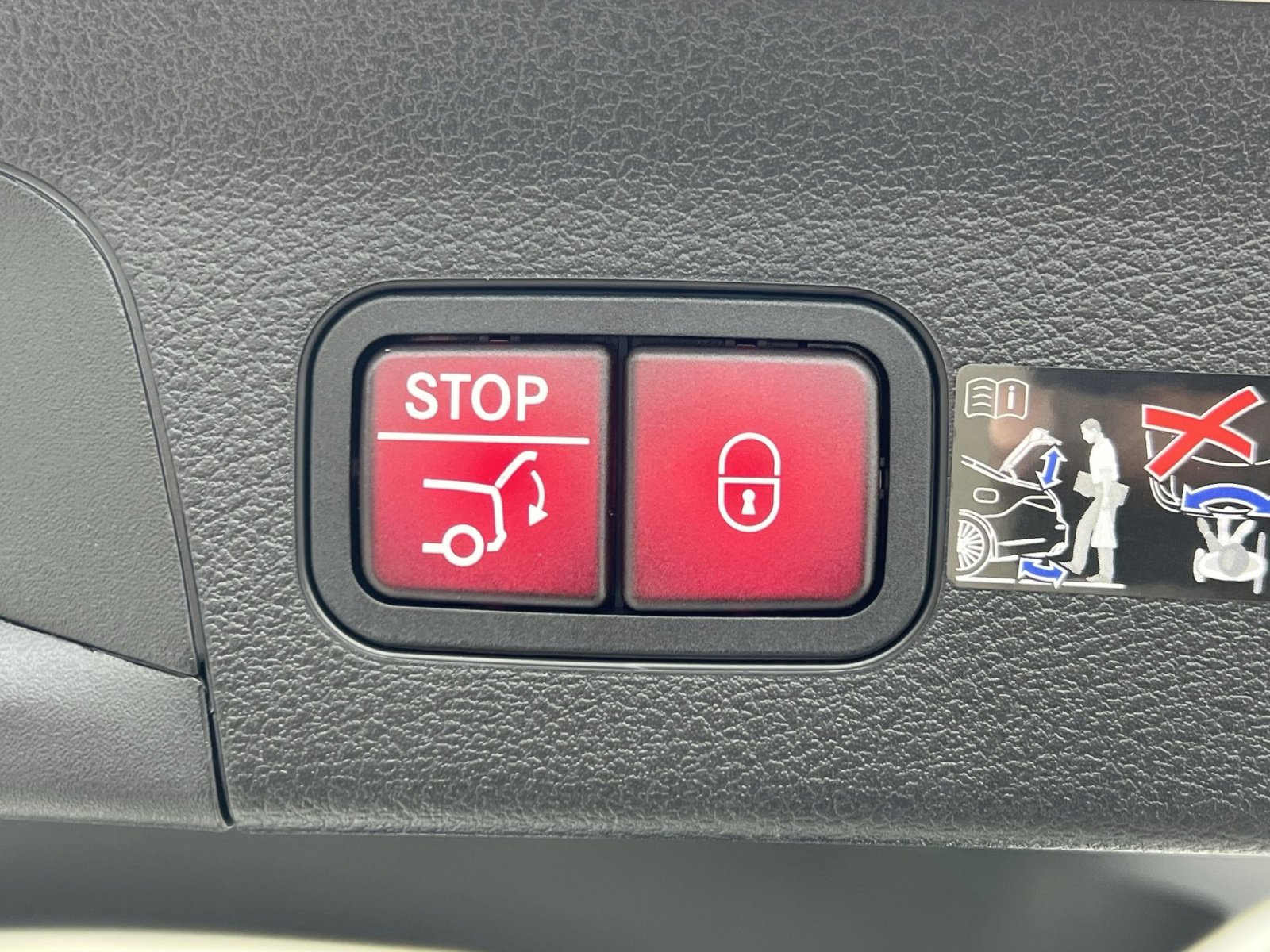 New 2026 Mercedes-Benz GLS 450 4MATIC image 26