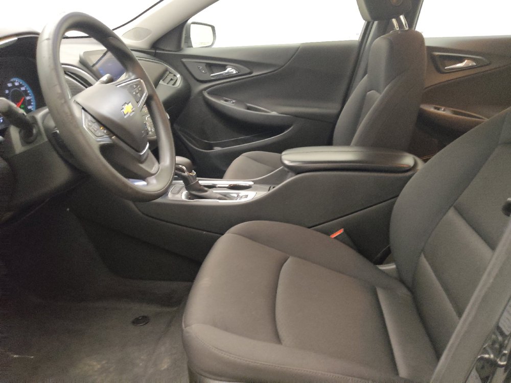 Used 2023 Chevrolet Malibu LT FWD image 17
