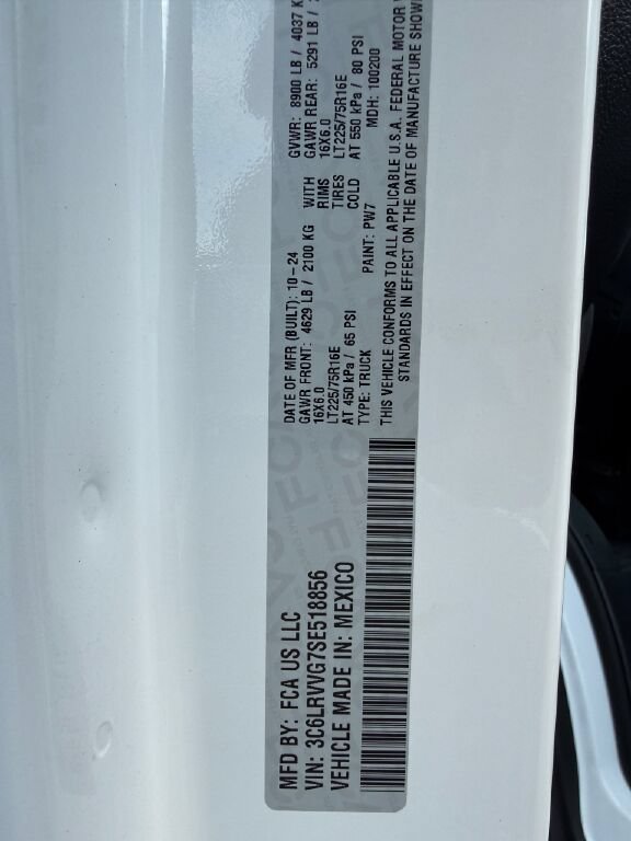 Used 2025 RAM ProMaster 2500 w/ Convenience Group FWD image 37