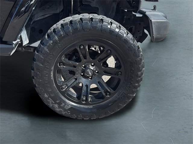 Used 2016 Jeep Wrangler Unlimited Sahara w/ Connectivity Group image 9