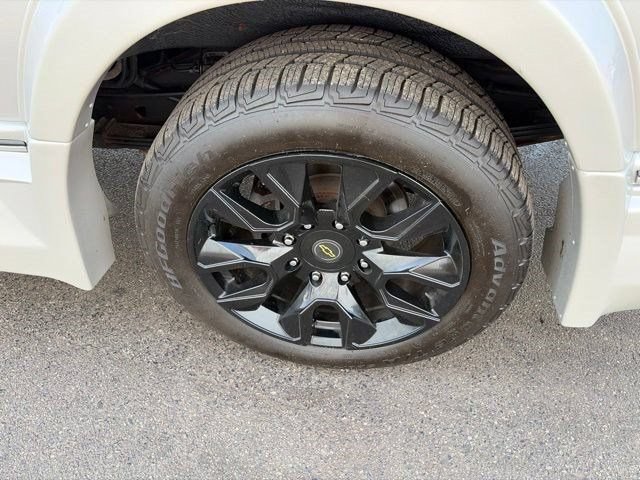 Used 2023 Chevrolet Express 2500 RWD image 40