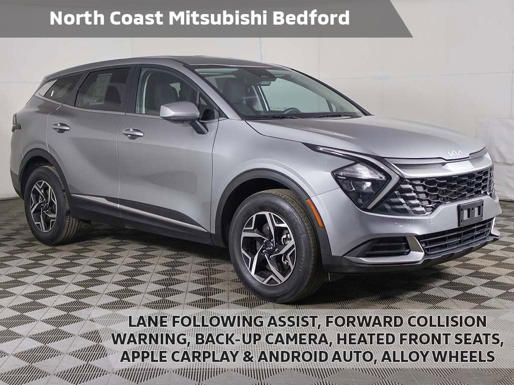 Used 2023 Kia Sportage LX image 1