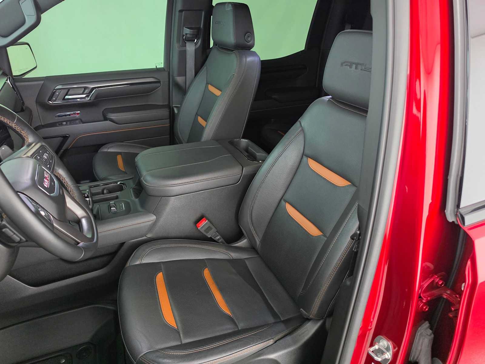 Used 2024 GMC Sierra 1500 AT4 w/ Technology Package AWD/4WD image 21