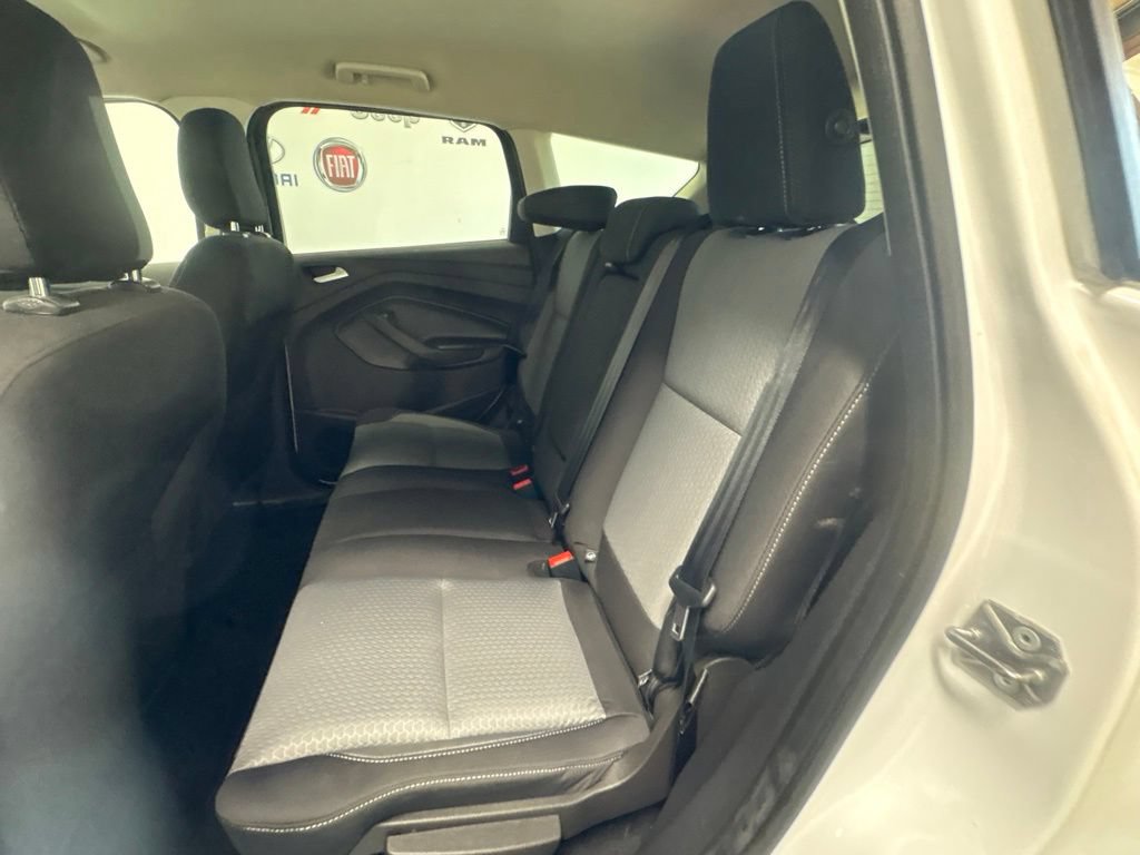 Used 2019 Ford Escape SE FWD image 16