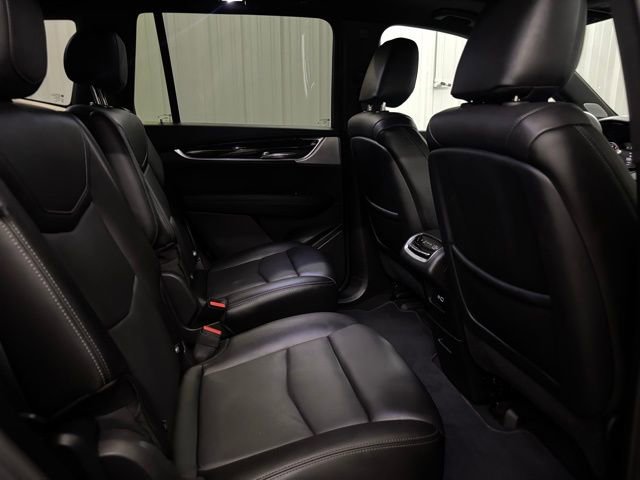 Used 2024 Cadillac XT6 Premium Luxury image 20