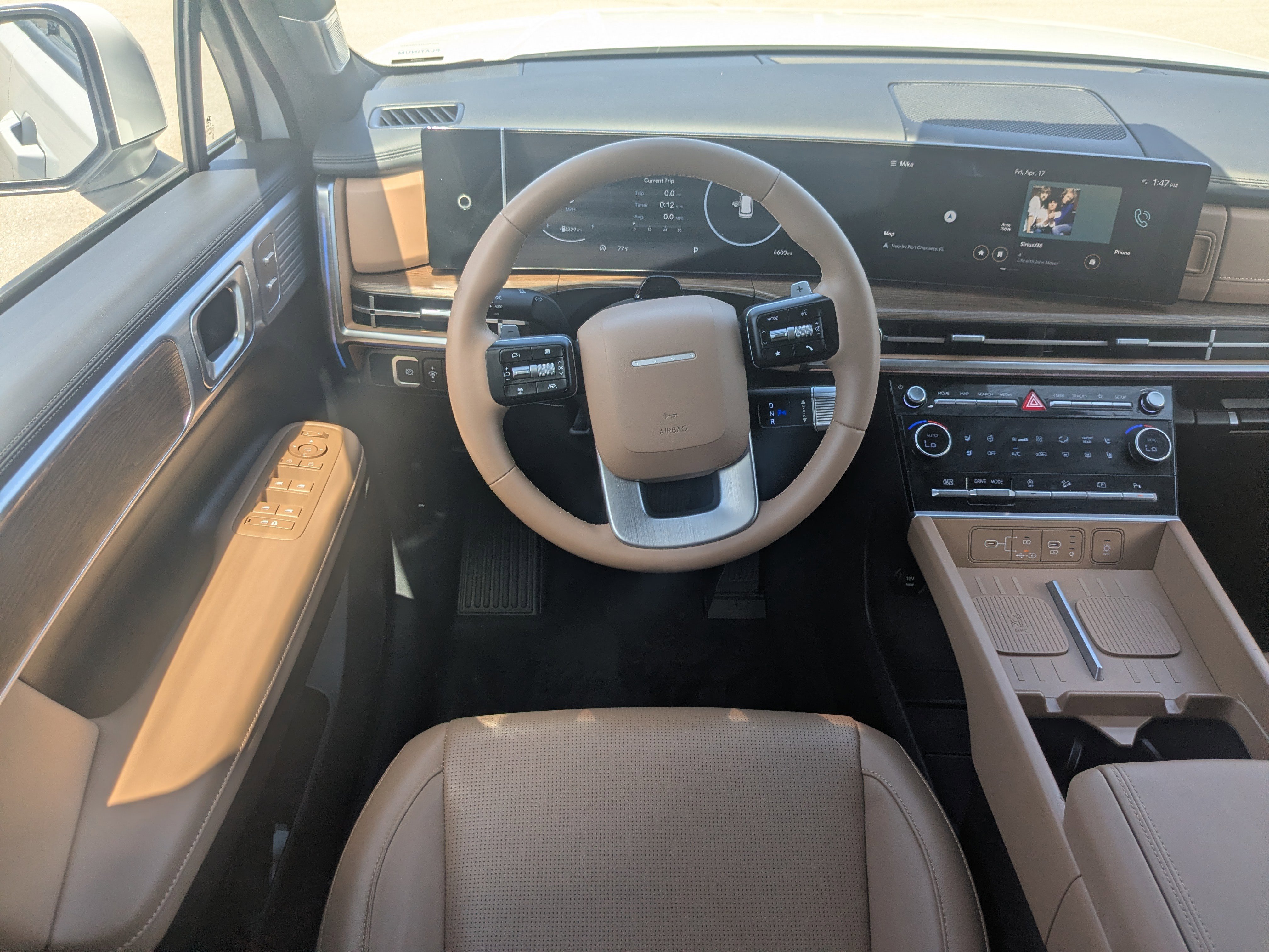 Used 2025 Hyundai Santa Fe Limited image 23