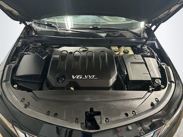 Used 2017 Chevrolet Impala Premier w/ Enhanced Convenience Package image 32
