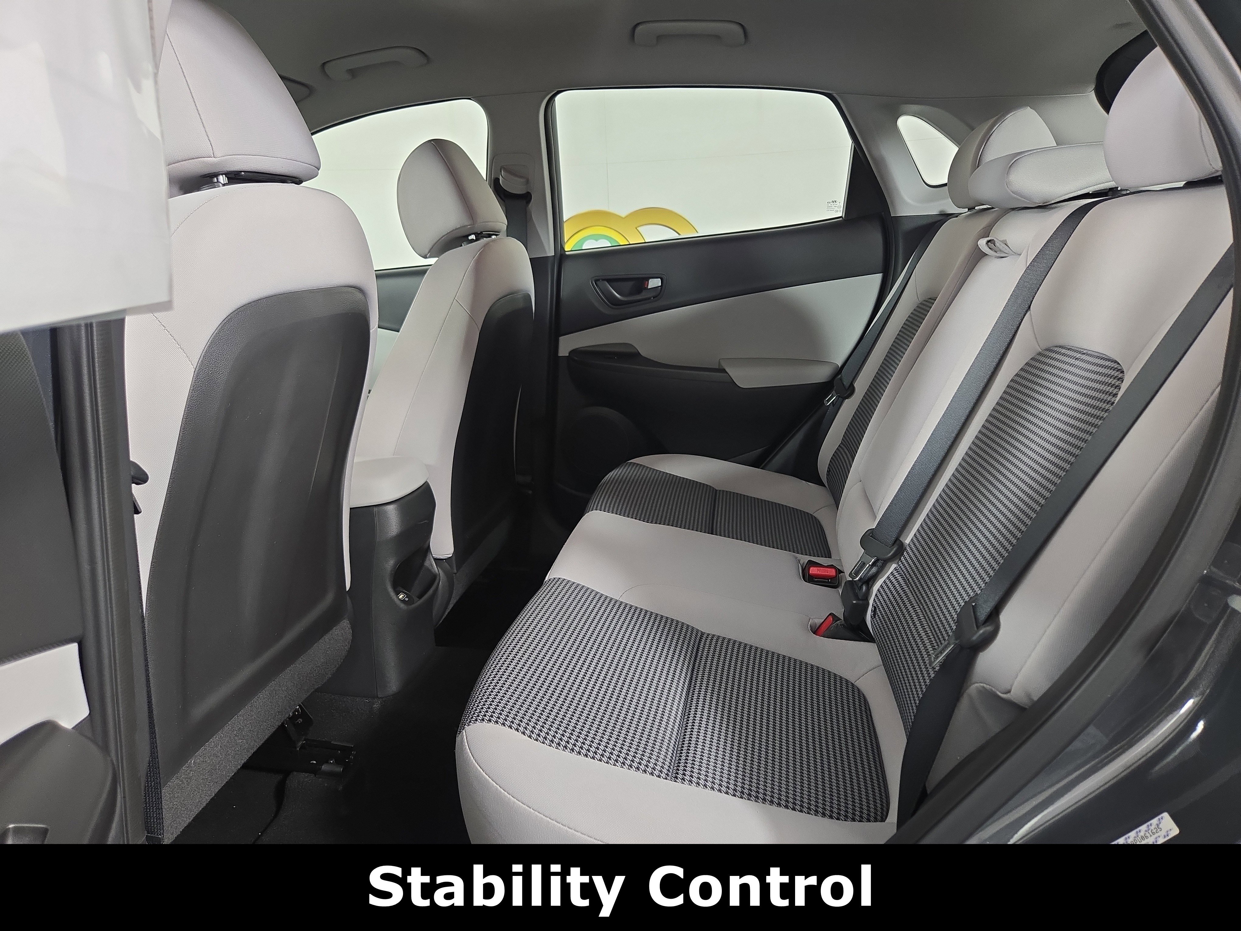 Used 2023 Hyundai Kona SE w/ Cargo Package image 12