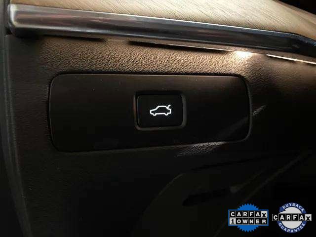 Used 2025 Volvo XC90 B6 Plus image 37