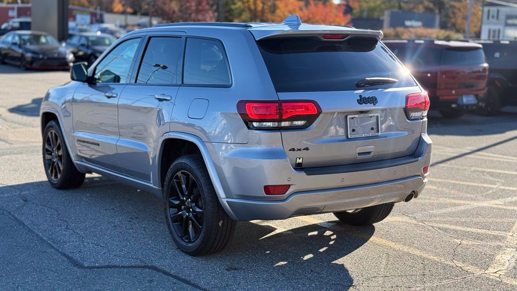 Used 2019 Jeep Grand Cherokee Altitude AWD/4WD image 5