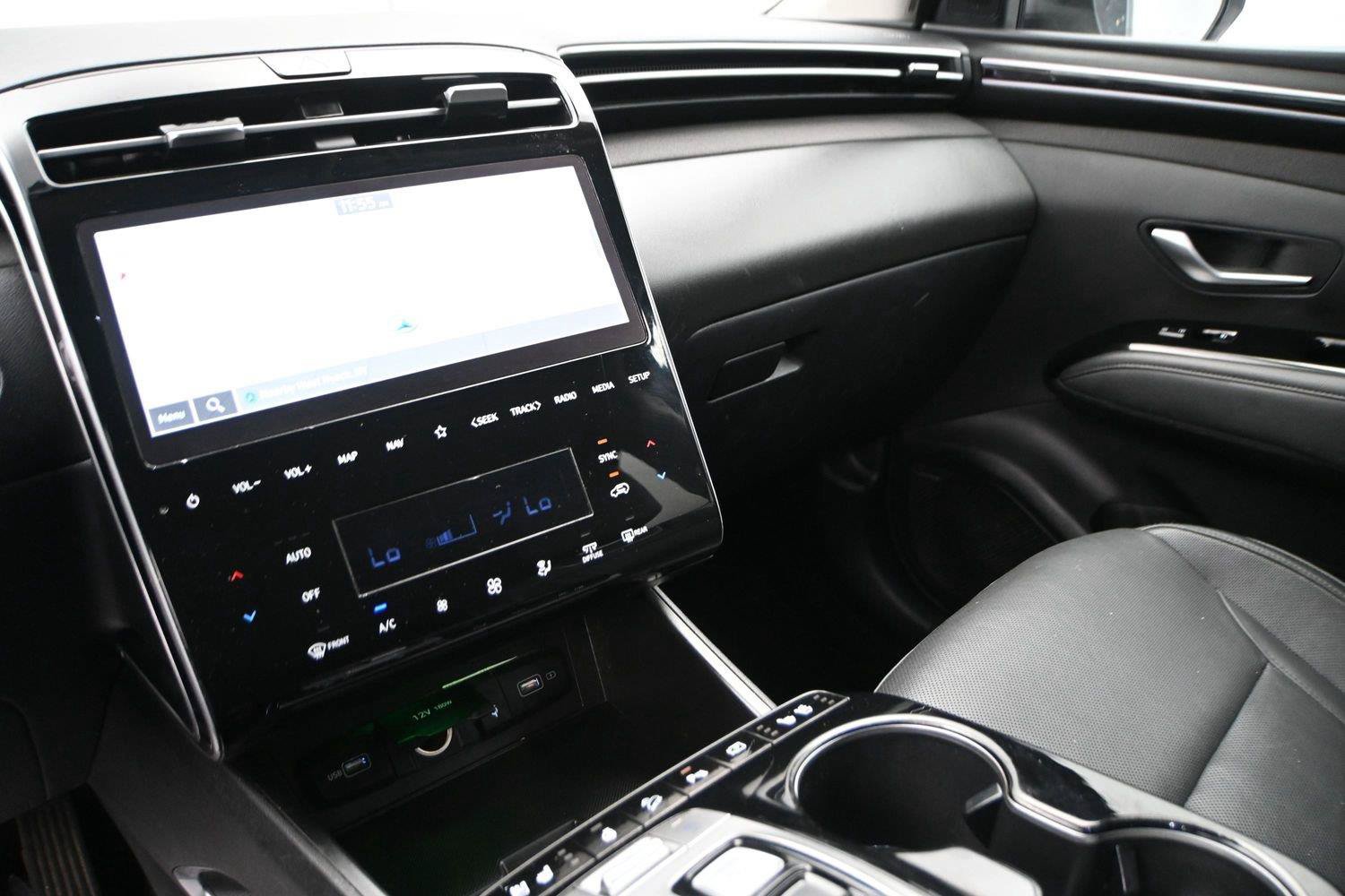 Used 2023 Hyundai Tucson Limited AWD/4WD image 4