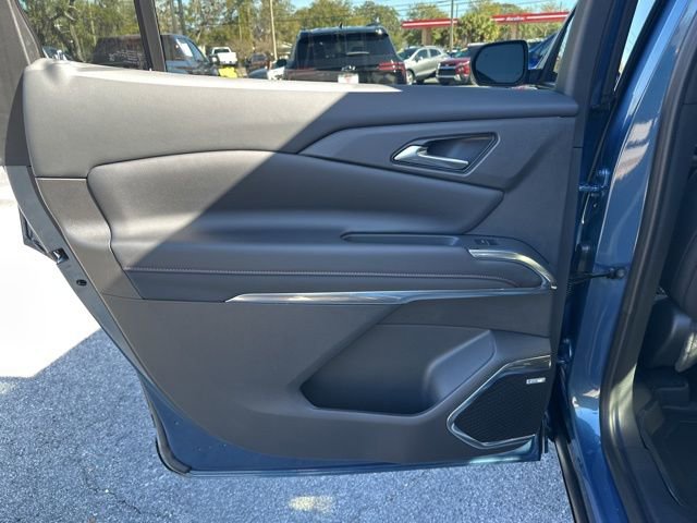 New 2026 Chevrolet Traverse RS w/ LPO, Floor Liner Package image 35