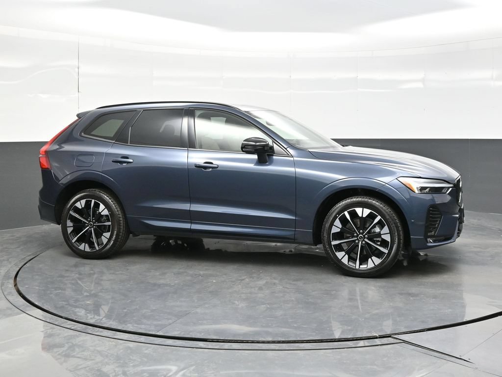 New 2026 Volvo XC60 B5 Plus w/ Climate Package AWD/4WD image 8